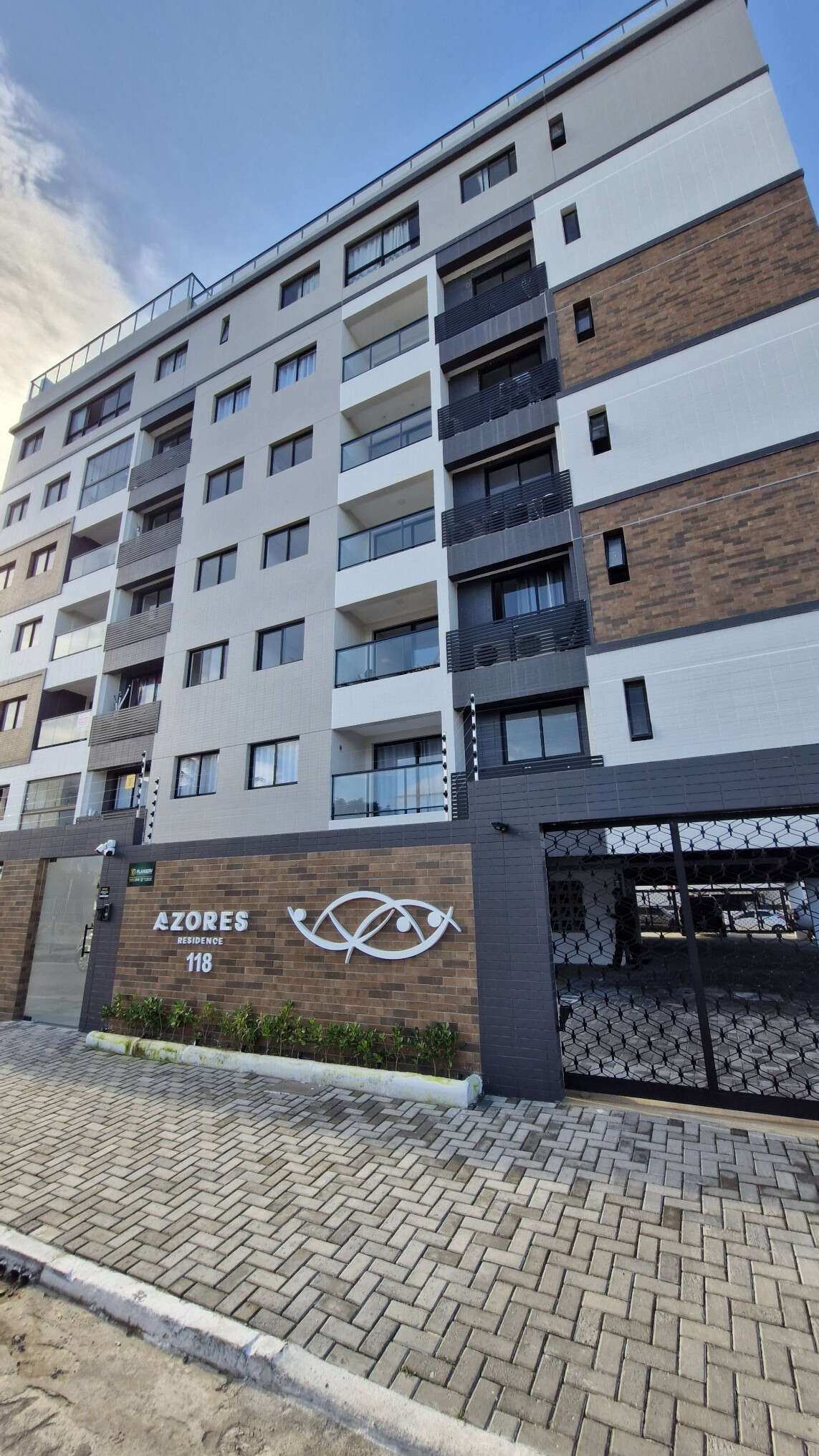 Apartamento à venda, no AZORES RESIDENCE em Cabedelo, Poço, com 3 quartos, 77,70m²